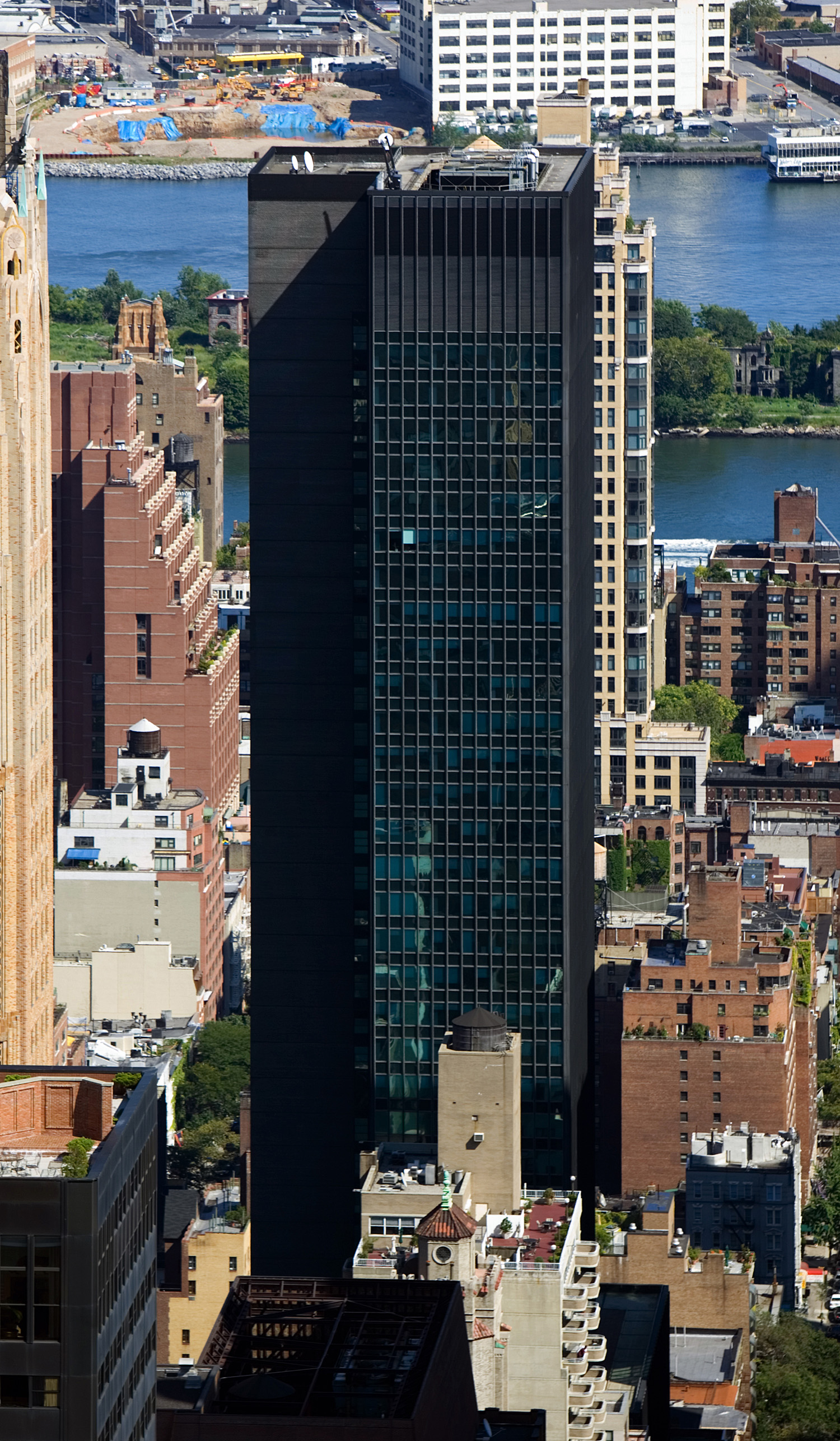 825 Third Avenue, New York City - View from Top of the Rock. © Mathias Beinling